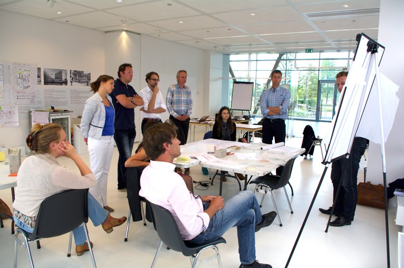 15-025 - SiD Session 2 - Presentation - Group listens.jpg